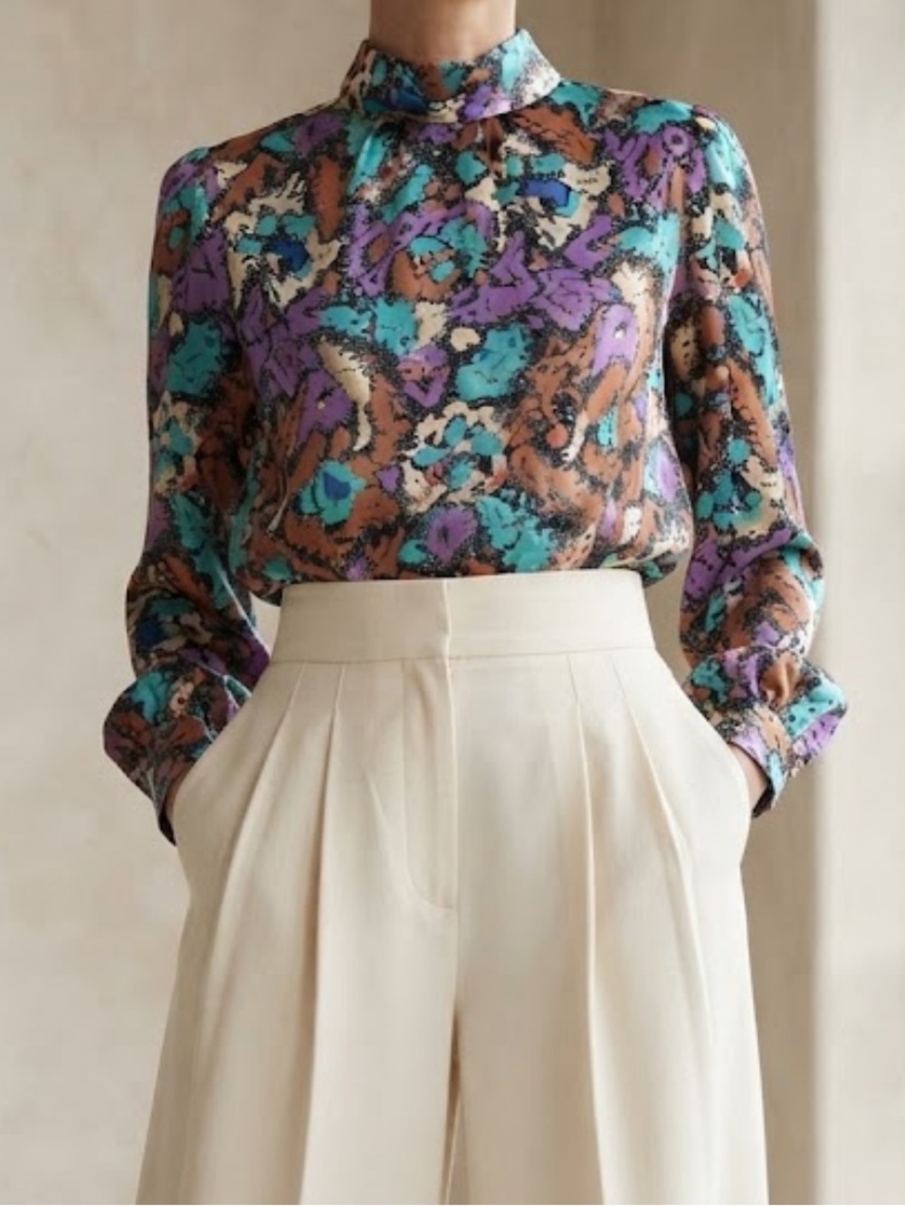 VINTAGE 70’s Glossy Patterned Pleated Blouse Large